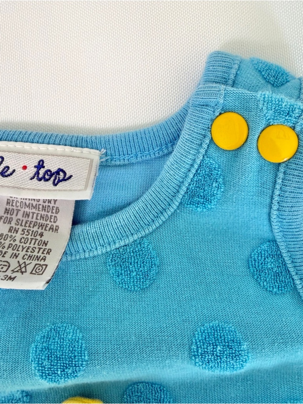 Baby Girl 3M Le Top Set | Fish Applique Scallop Hem Top & shorts - Picture 4 of 6